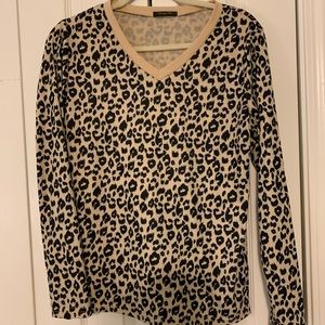 Cheetah print v-neck top